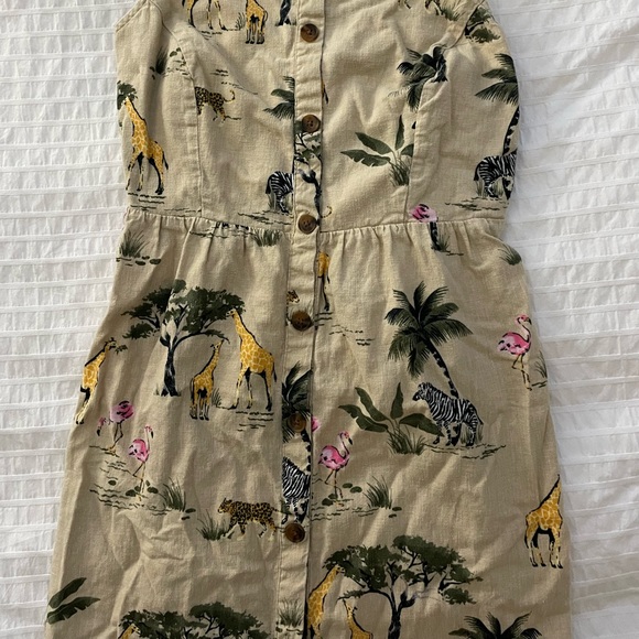 Never worn, small old navy dress - Picture 4 of 5